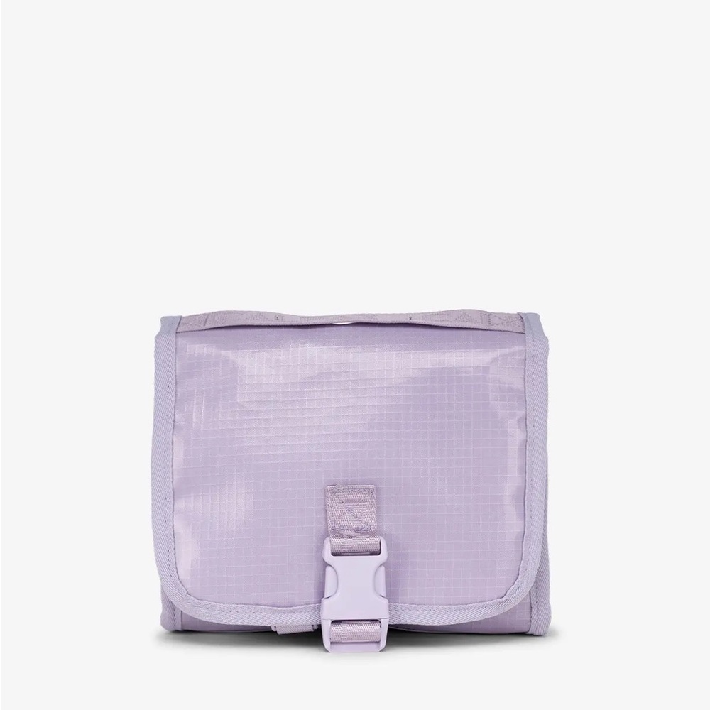 Calpak Terra Hanging Toiletry Bag in Amethyst